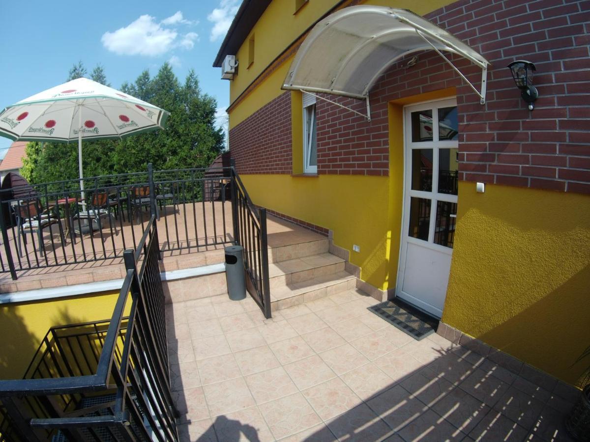 Pasja Noclegi B&B Wolow  Екстериор снимка